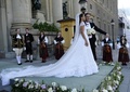 スウェーデンの首都ストックホルム（Stockholm）にある王宮の礼拝堂で結婚式を挙げたマデレーン王女（Princess Madeleine、2013年6月8日撮影）。(c)AFP/SCANPIX Sweden/LEIF R JANSSON