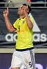 サッカー国際親善試合、スペイン対コロンビア。得点を喜ぶコロンビアのラダメル・ファルカオ・ガルシア（2017年6月7日撮影）。(c)AFP/JOSE JORDAN