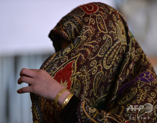 英、外国での強制結婚被害者らに帰還費用を請求 英、外国での強制結婚被害者らに帰還費用を請求