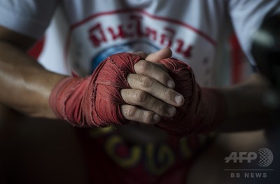 指の関節なぜ鳴る 100年の謎解明か 研究 写真1枚 国際ニュース Afpbb News