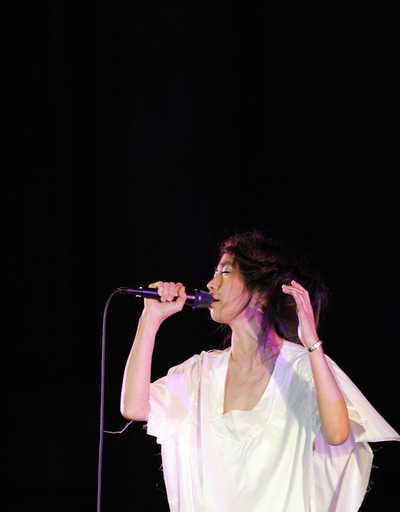 「Live Earth」京都の東寺会場にUAが登場