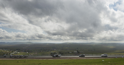 マンデラ元大統領の遺体、ふるさとの村に到着 15日に埋葬式