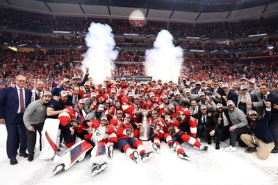 フロリダ・パンサーズがスタンレー杯初制覇