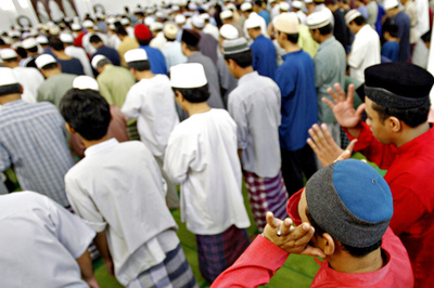 預言者ムハンマドの誕生日、リアリティー番組放送は侮辱? - マレーシア