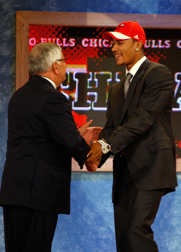 NBAドラフト2008 全体1巡目1位はデリック・ローズ