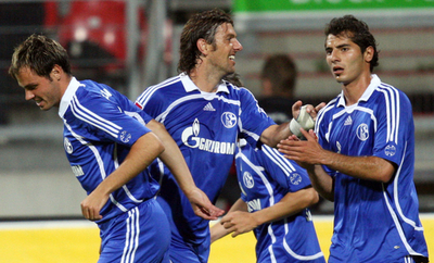 シャルケ04 ニュルンベルクを降し決勝へ