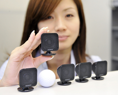 ゴルフボール大スピーカー採用の新ホームシアターシステム、ソニーが発売