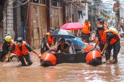 中国・長江流域の洪水、1500万人が避難