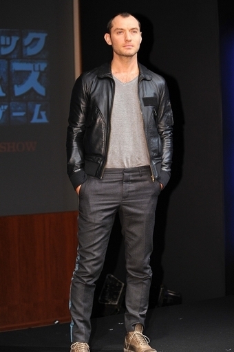 ジュード・ロウ、「シャーロック・ホームズ」新作ひっさげ来日会見