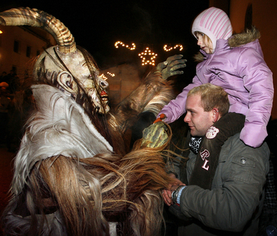 悪魔なんて怖くない? バイエルン伝統の「デーモン・パレード」