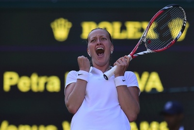 クビトバがヴィーナスとの元女王対決制す、ウィンブルドン選手権