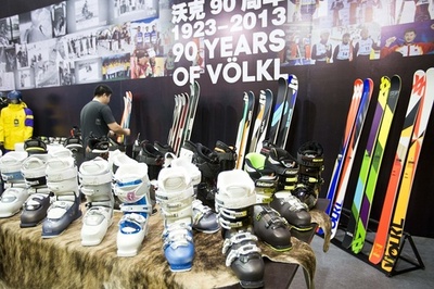 中国、越境ECの小売輸入商品リストを拡大 3月1日から