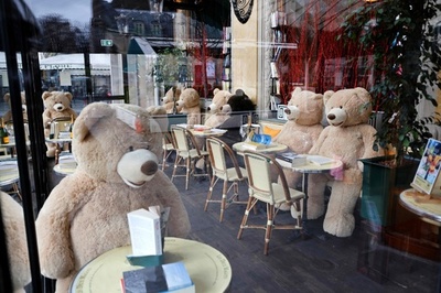 フランスでコロナ新規感染者急増、昨年11月以降最多