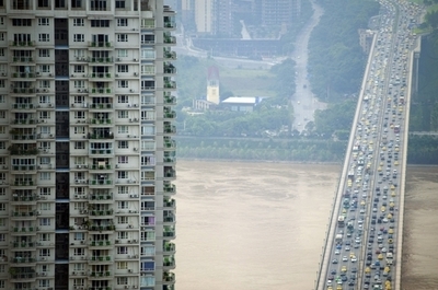 中国で「最も危険な男」、重慶で警察に射殺される