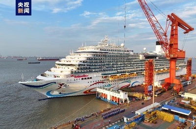 旅客定員5000人超で中国初の国産大型クルーズ船 上海で引き渡し