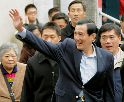 台湾総統選、米中が注目