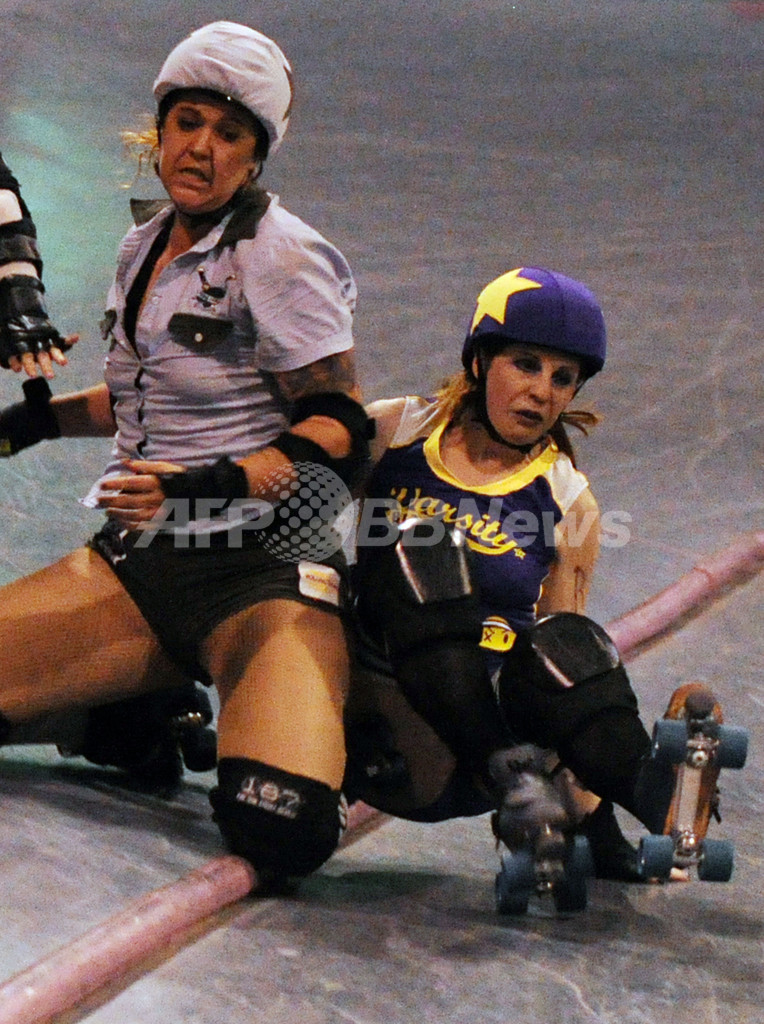 女子の熱き闘い、ローラーダービー 米国