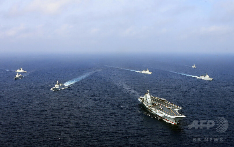 中国、東シナ海で実弾演習 空母「遼寧」も参加