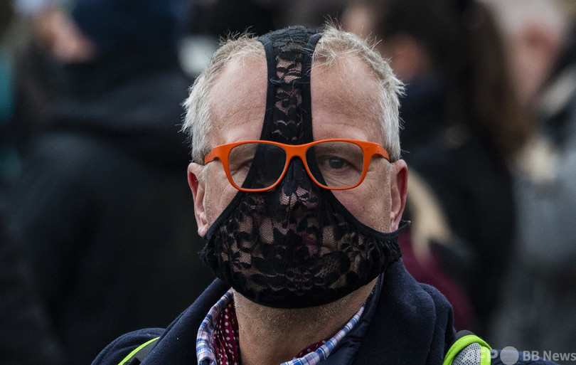 【今日の1枚】「ハレンチ」が過ぎる？ これも抗議の一環