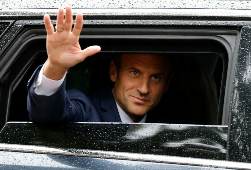 マクロン氏与党、大幅過半数割れ 仏下院選決選投票