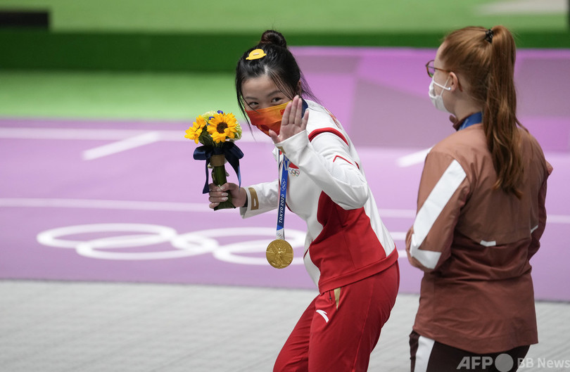 東京五輪金メダル第1号の選手が中国で人気 同じ髪アクセサリーの注文が400倍に