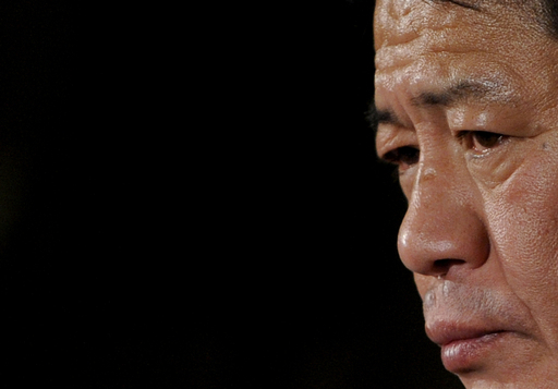 G7閉幕後記者会見する中川昭一財務相 写真7枚 国際ニュース：AFPBB News