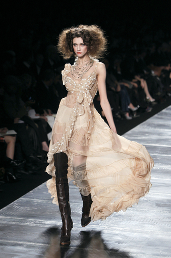 img_ea2d586a5e53f34e5dac4e1627