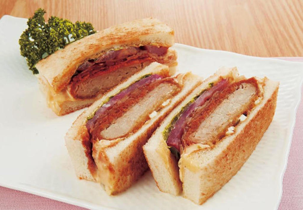 「近大マグロのメンチカツサンドイッチ」新発売 近鉄百貨店上本町店「旬のフードフェスティバル」で限定販売 「近大マグロのメンチカツサンドイッチ」新発売 近鉄百貨店上本町店「旬のフードフェスティバル」で限定販売