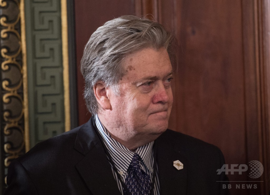 「なぜバノン氏をNSC常任に」米民主議員50人、大統領に説明要求 「なぜバノン氏をNSC常任に」米民主議員50人、大統領に説明要求