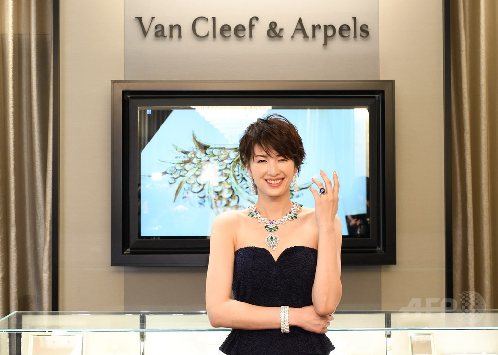 吉瀬美智子もお祝い ヴァン クリーフ アーペル 心斎橋店 グランドオープン 写真9枚 マリ クレール スタイル Marie Claire Style