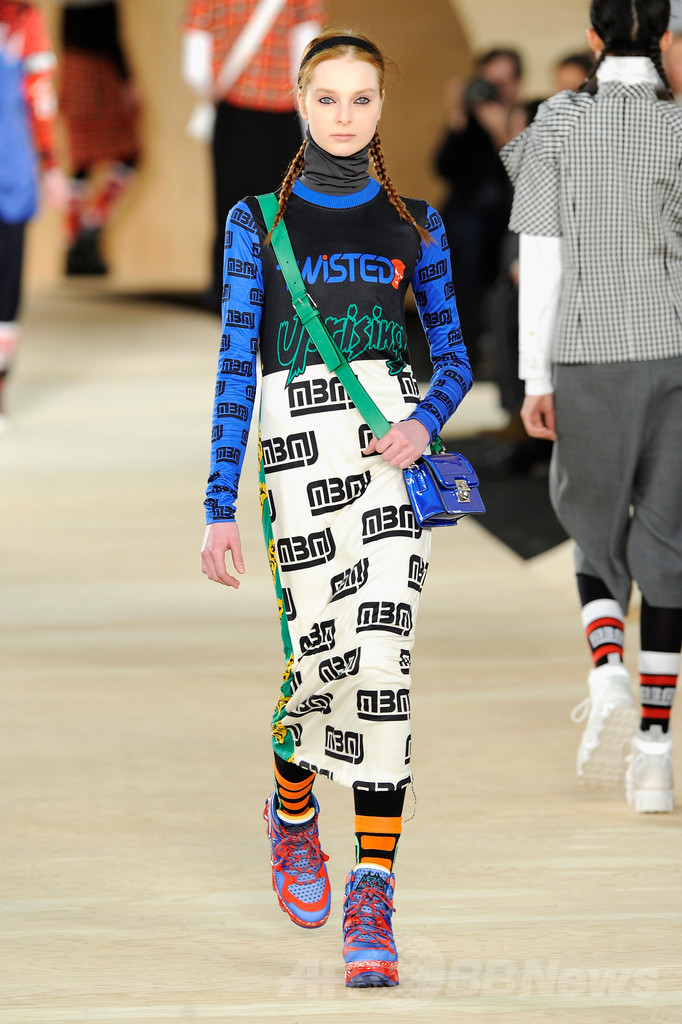 ＜14/15年秋冬NYコレクション＞マーク BY マーク ジェイコブス