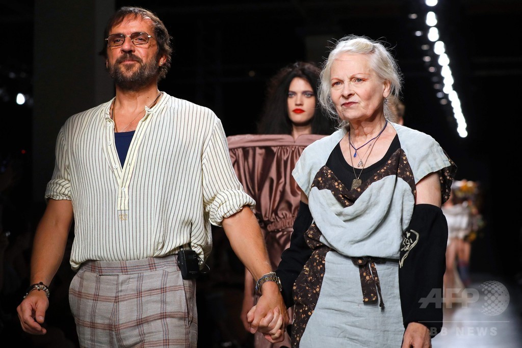 「アンドレアス・クロンターラー フォー ヴィヴィアン・ウエストウッド」17年春夏