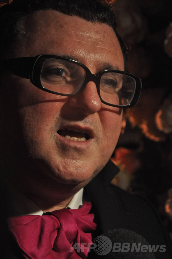 「ランバン」デザイナーのアルベール・エルバスに名誉博士号