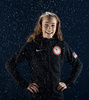 2014年ソチ冬季五輪に向けて行われた米オリンピック委員会（US Olympic Committee、USOC）のポートレート撮影会で、ポーズを取るスキージャンプ女子のサラ・ヘンドリクソン（Sarah Hendrickson、2013年4月23日撮影）。(c)AFP/Getty Images/Harry How