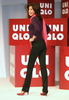 東京・表参道ヒルズで開かれたユニクロ（UNIQLO）の新商品「スリムボトムス」記者発表会に登場した女優の藤原紀香（2008年8月27日撮影）。(c)MODE PRESS