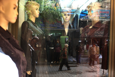 「女装」投稿、メーキャップアーティスト2人逮捕 イラク・クルド人自治区