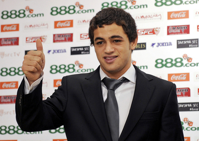 セビージャFC ラウタロ・アコスタの入団発表