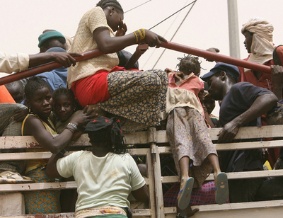 反体制派が軍施設を占拠、周辺住民は避難 - マリ