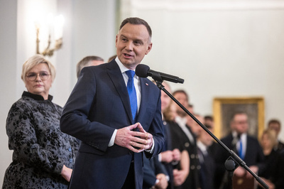 ポーランド、ロシアのミサイルが領空通過と発表