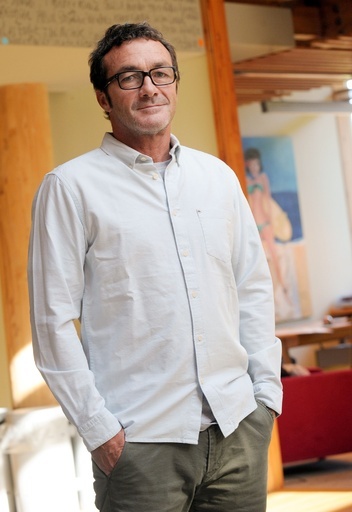 クイックシルバーCEO、仏沖で行方不明 無人のボート漂着