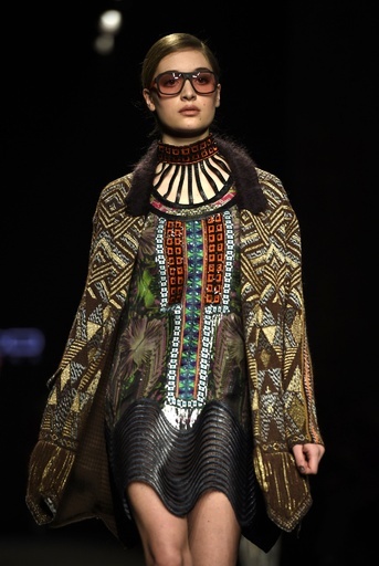 「マンゴ」や「デシグアル」も新作発表、15/16年秋冬 080 バルセロナ