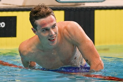 スタブルティクックが世界新 競泳男子200m平泳ぎ