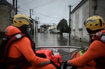 仏サントで浸水被害、河川水位が記録的水準に