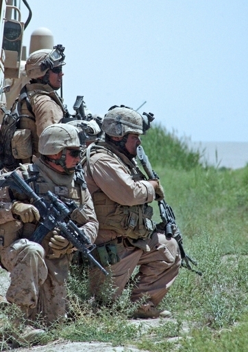 米海兵隊2200人のアフガニスタン駐留期限を延期、11月まで