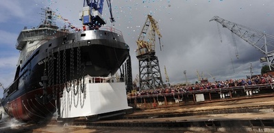 ロシア海軍の新砕氷船が進水、北極圏への軍事的関心が背景
