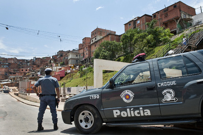 ブラジル最大州で殺人が急増、今年に入り警官約100人が犠牲に