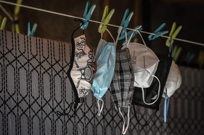 WHO、コロナ変異株の感染予防にも布製マスク推奨