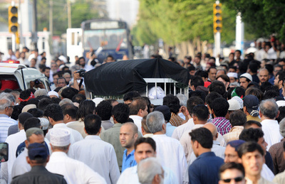 野党幹部殺害のカラチ、厳戒態勢のなか再投票 パキスタン