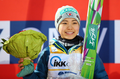 高梨が圧巻のジャンプで6連勝、ジャンプW杯女子
