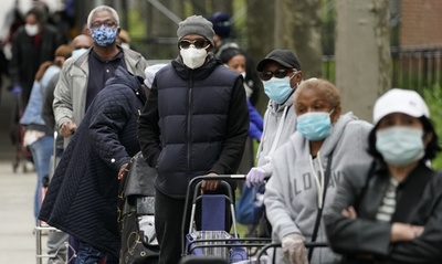 米国のコロナ死者9万人、感染者150万人超える 大学集計